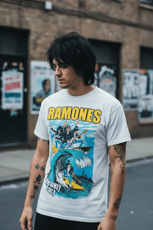 RAMONES - Band T-Shirt: Rockaway Beach - COOCOO.at - Dein Merch Shop aus Österreich