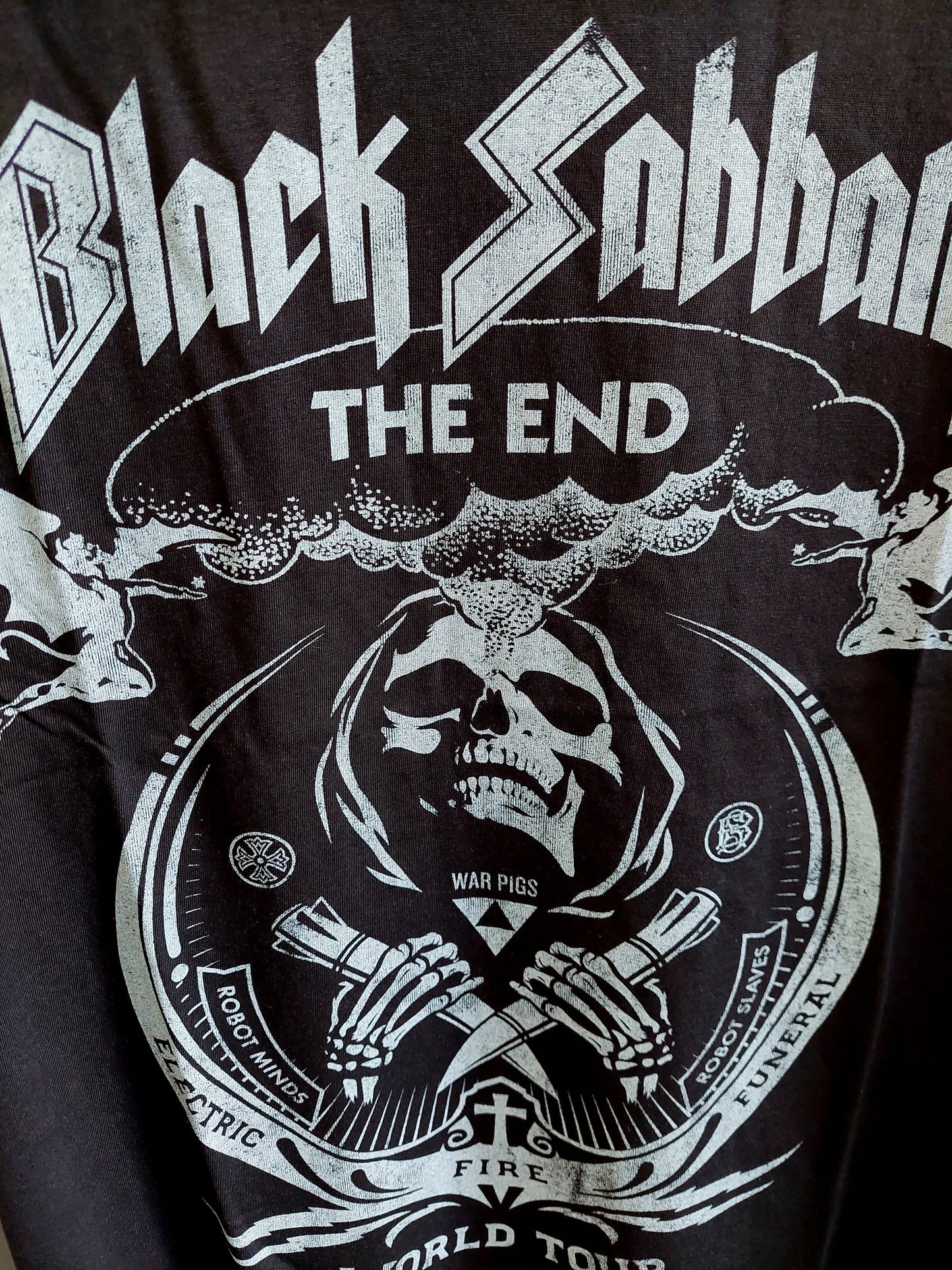 BLACK SABBATH - Band T-Shirt: The End