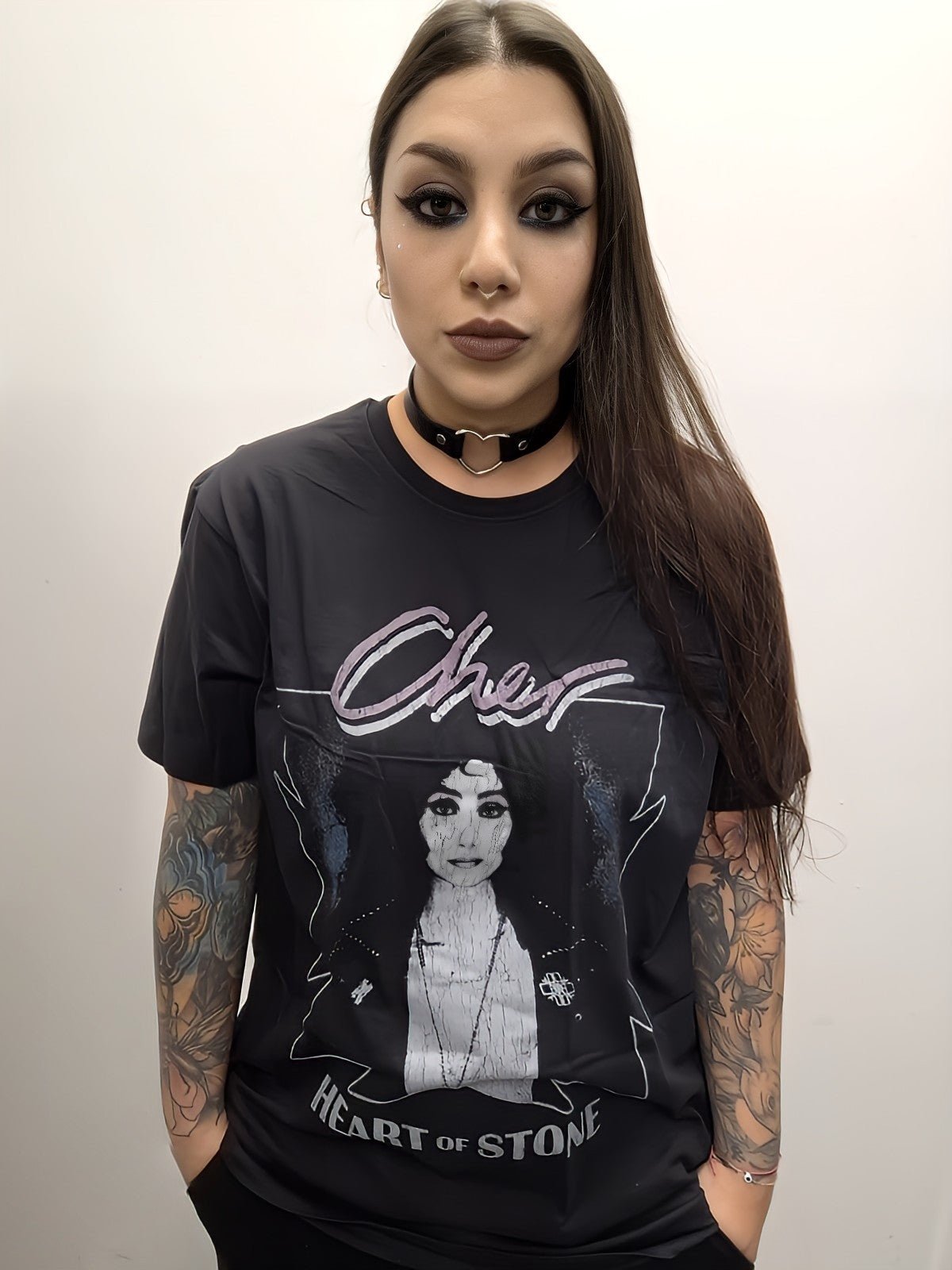 CHER - Merch T-Shirt: HEART OF STONE - COOCOO.at - Dein Merch Shop aus Österreich
